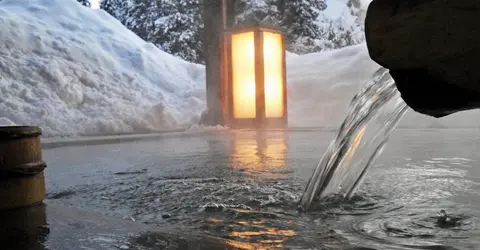 An outdoor bath (rotemburo) of Osawayama Onsen in the Japanese Alps.