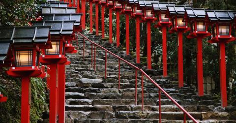 Chemin menant au temple de Kibune, près de Kyoto