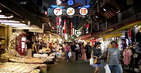 Ameyoko est un marché depuis plus de 70 ans !