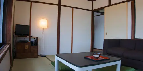 14-salonjap