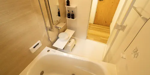 BathroomwithShower