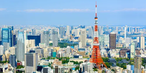 La tour de Tokyo, construite en 1958, est inspirée de la tour Eiffel