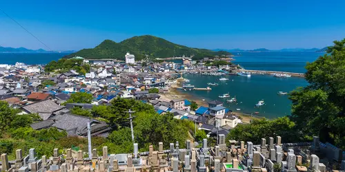 Tomonoura, petit port de pêche où s'installa en 2008 Hayao Miyazaki pour écrire "Ponyo sur la falaise"