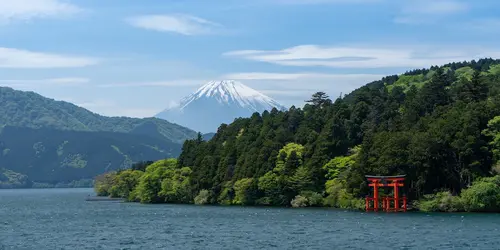 Le Mont Fuji depuis le lac Ashi à Hakone