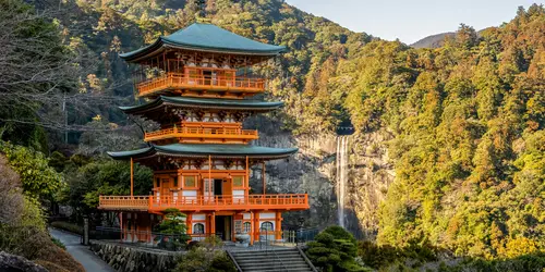 Three-story pagoda with Nachi Falls in the background