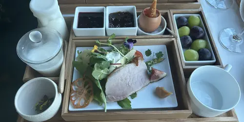 Cuisine prepared by world-class Japanese chefs on the Twilight Express Mizukaze train